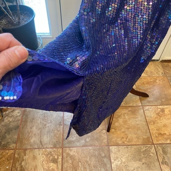 NWT FULL SEQUIN AND BEADED GOWN MEASUREMENTS PROVIDED - Picture 6 of 11